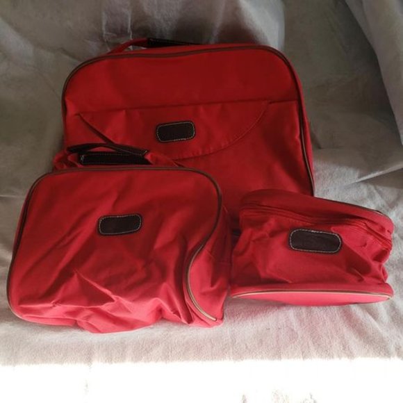 3 Piece NEW Catherine Kelly Red Collection Set of Travel Bags - Picture 1 of 5